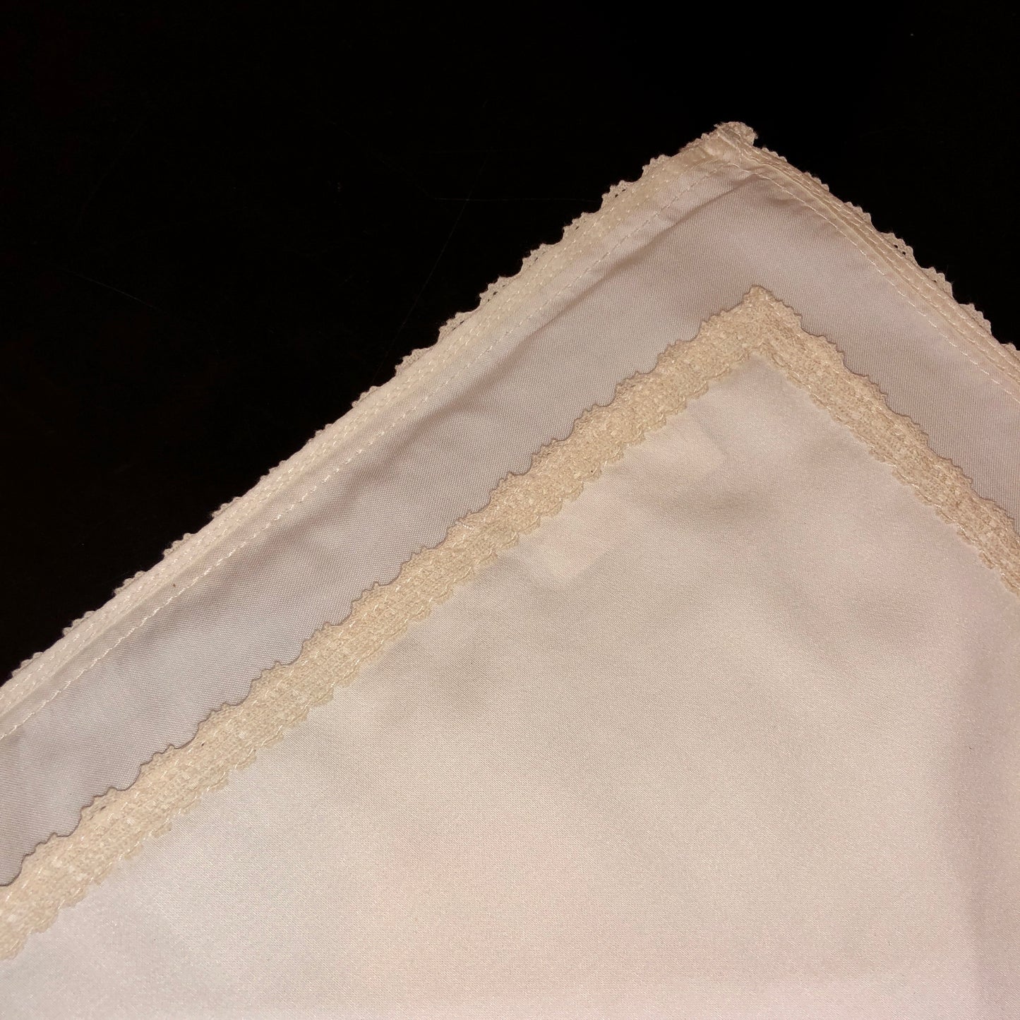 Cream Cotton Satin Tea Napkin (Set)