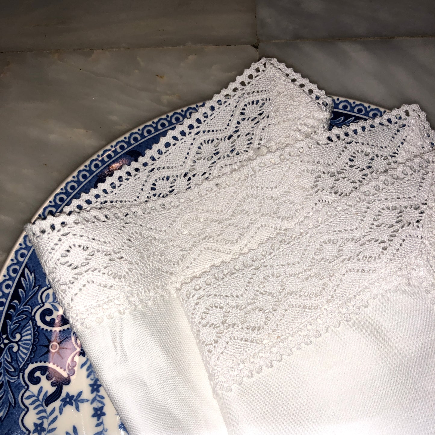 Vintage White Lace Napkin Set