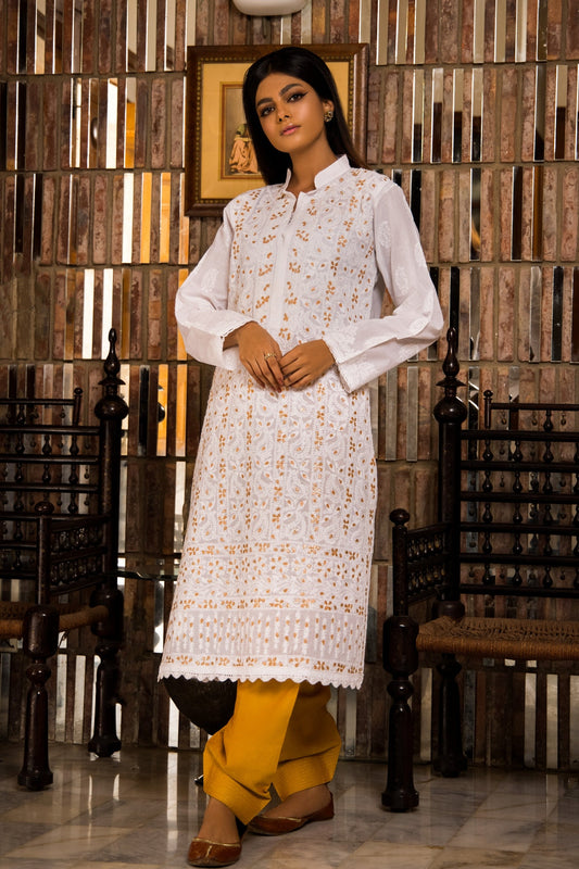 Aafrinish By Niazi Zooni Sheikh White Chikankari Kurta Hand Embroidery Vintage