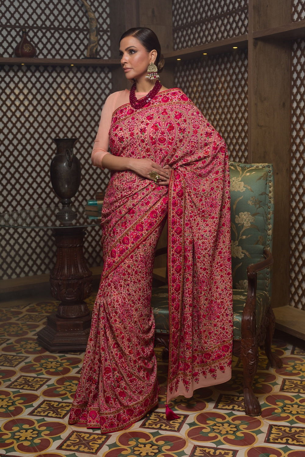 Aafrinish By Niazi Fouzia Aman Pink hand embroidered Kashida Kari Saree Old Havelli 