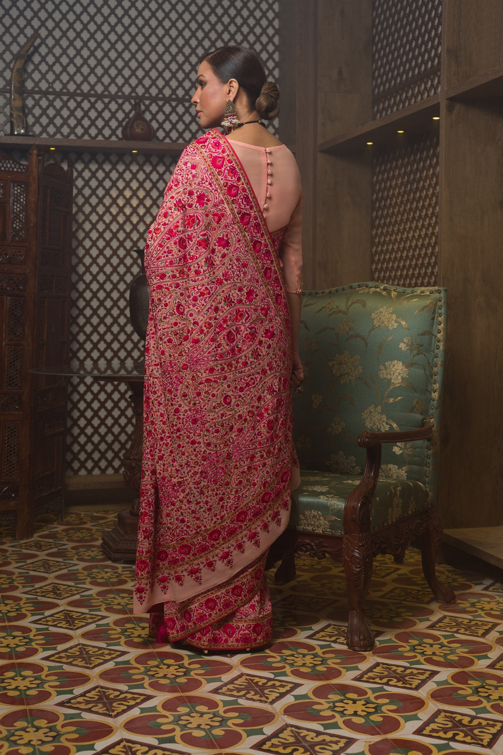 Aafrinish By Niazi Fouzia Aman Pink hand embroidered Kashida Kari Saree Old Havelli 